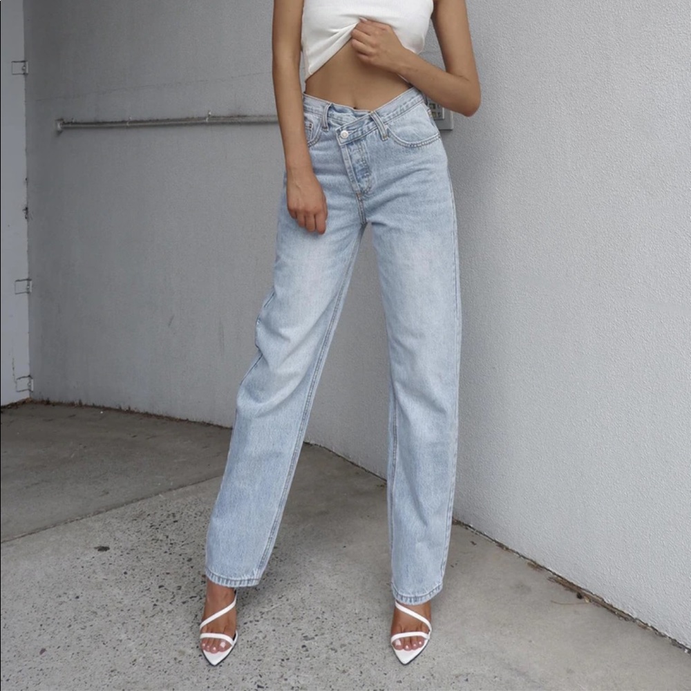 Holly asymmetric jeans